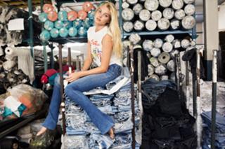 Elsa Hosk feet photo thumbnail