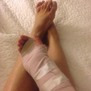 Franciely Freduzeski feet photo thumbnail