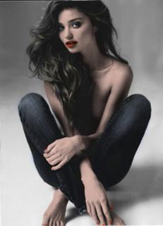 Miranda Kerr feet photo thumbnail