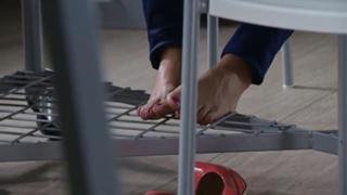 Anna Mucha feet photo thumbnail