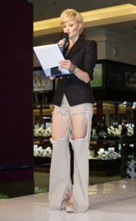 Malgorzata Kozuchowska feet photo thumbnail