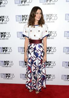 Rachel Weisz feet photo thumbnail