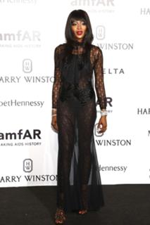 Naomi Campbell feet photo thumbnail