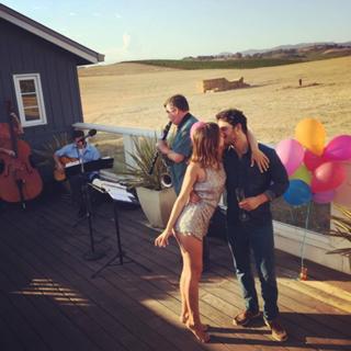 Ana de Armas feet photo thumbnail