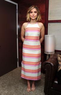 Sophia Bush feet photo thumbnail