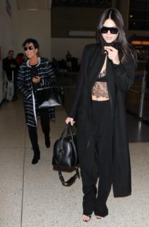 Kendall Jenner feet photo thumbnail