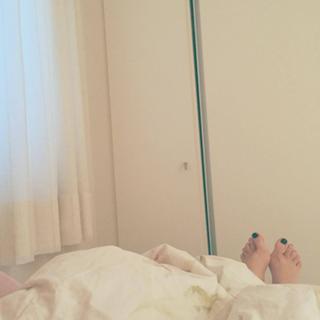 Kéfera Buchmann feet photo thumbnail