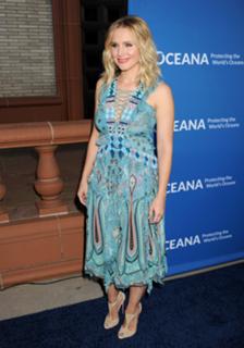 Kristen Bell feet photo thumbnail