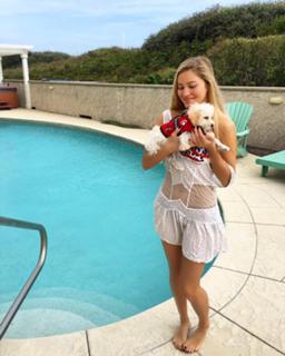 Justine Ezarik feet photo thumbnail