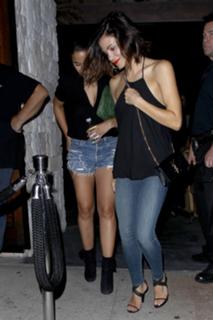 Jenna Dewan feet photo thumbnail