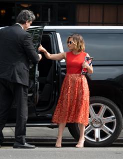 Sophia Bush feet photo thumbnail