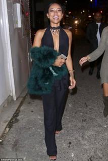 Karrueche Tran feet photo thumbnail