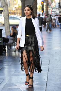 Olivia Culpo feet photo thumbnail