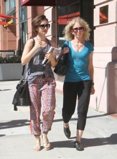 Lily Collins feet photo thumbnail