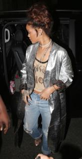 Rihanna feet photo thumbnail
