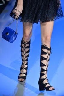 Kendall Jenner feet photo thumbnail