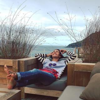 Caterina Balivo feet photo thumbnail