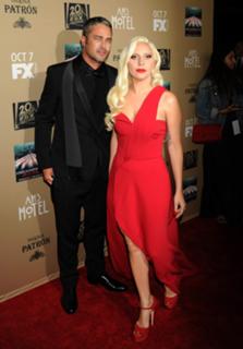 Lady Gaga feet photo thumbnail