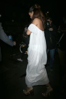 Rihanna feet photo thumbnail