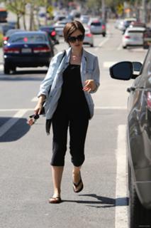Lily Collins feet photo thumbnail