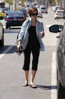 Lily Collins feet photo thumbnail