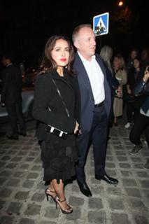 Salma Hayek feet photo thumbnail
