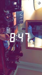Shay Mitchell feet photo thumbnail
