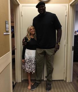 Sarah Michelle Gellar feet photo thumbnail