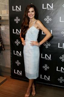 Camila Queiroz feet photo thumbnail