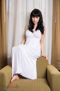 Bailey Jay feet photo thumbnail