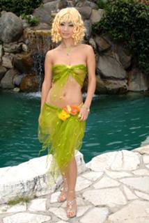 Bai Ling feet photo thumbnail