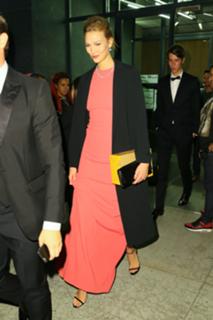 Karlie Kloss feet photo thumbnail