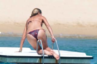 Heidi Klum feet photo thumbnail