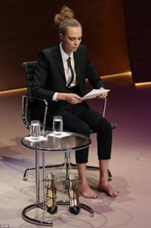 Cara Delevingne feet photo thumbnail
