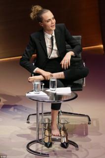 Cara Delevingne feet photo thumbnail