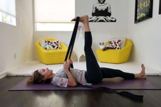 Giada De Laurentiis feet photo thumbnail