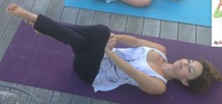Giada De Laurentiis feet photo thumbnail