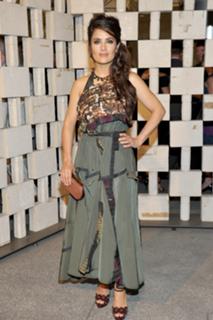 Salma Hayek feet photo thumbnail
