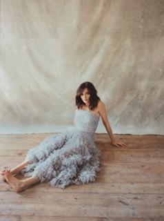 Rachel Weisz feet photo thumbnail