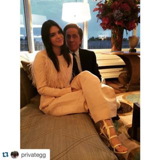 Kendall Jenner feet photo thumbnail