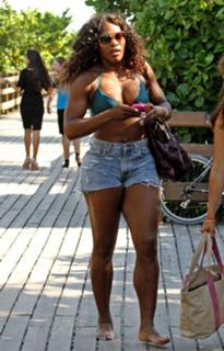 Serena Williams feet photo thumbnail