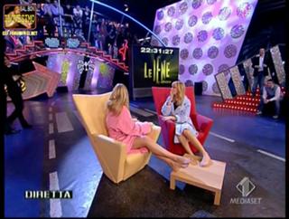 Ilary Blasi feet photo thumbnail