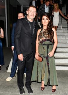 Salma Hayek feet photo thumbnail