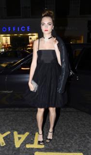 Cara Delevingne feet photo thumbnail