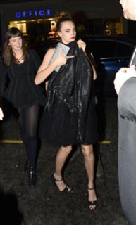 Cara Delevingne feet photo thumbnail