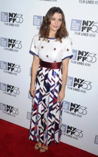 Rachel Weisz feet photo thumbnail