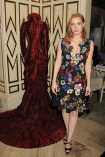 Jessica Chastain feet photo thumbnail