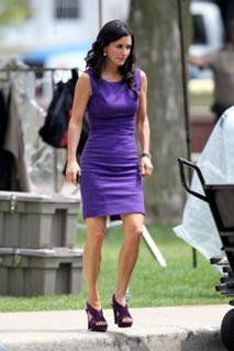 Courteney Cox feet photo thumbnail