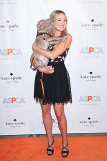 Katrina Bowden feet photo thumbnail