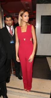 Alesha Dixon feet photo thumbnail